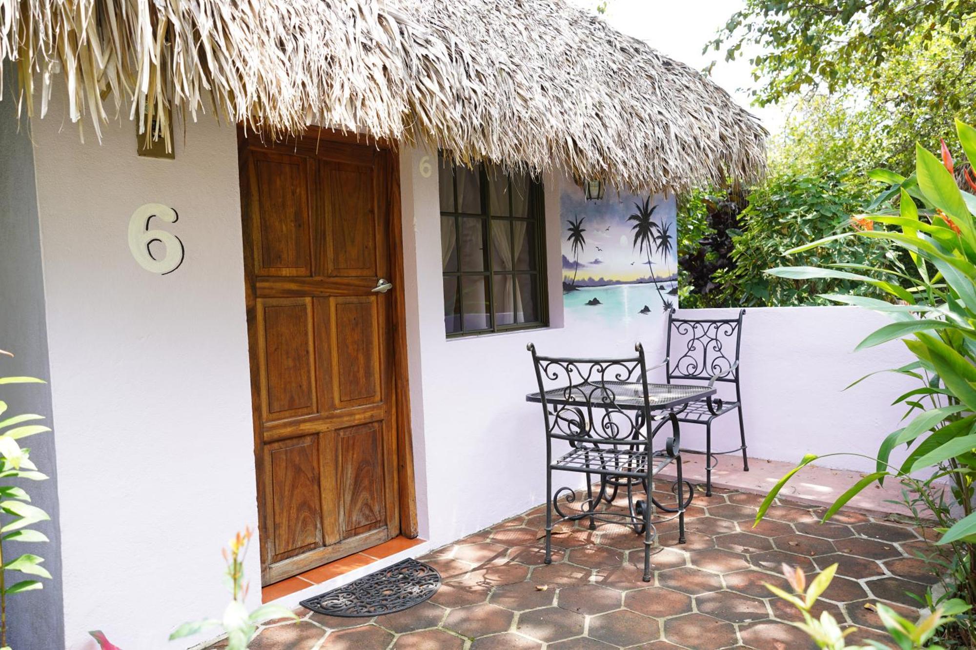 Hotel Mariposa León Екстериор снимка