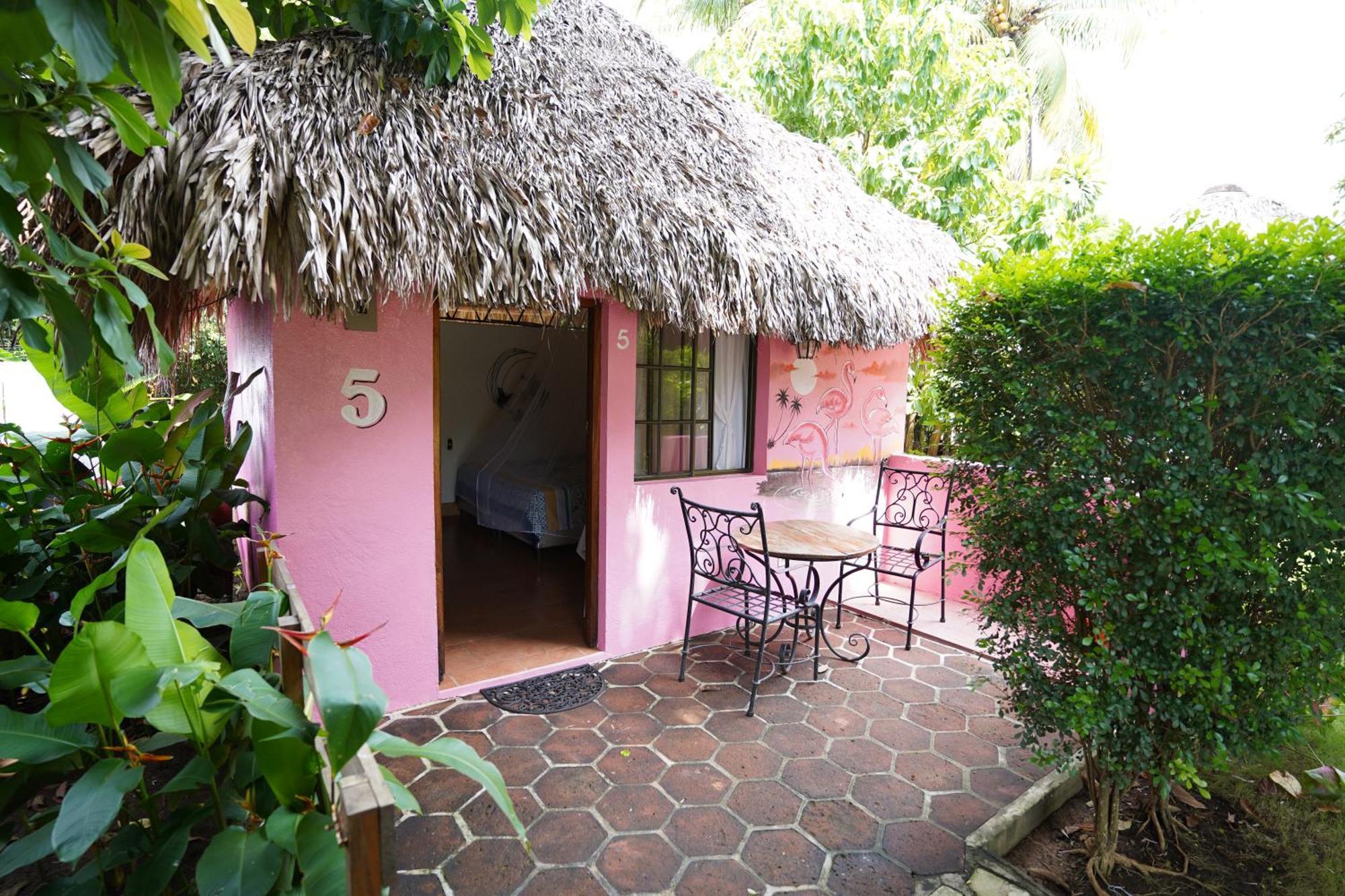 Hotel Mariposa León Екстериор снимка