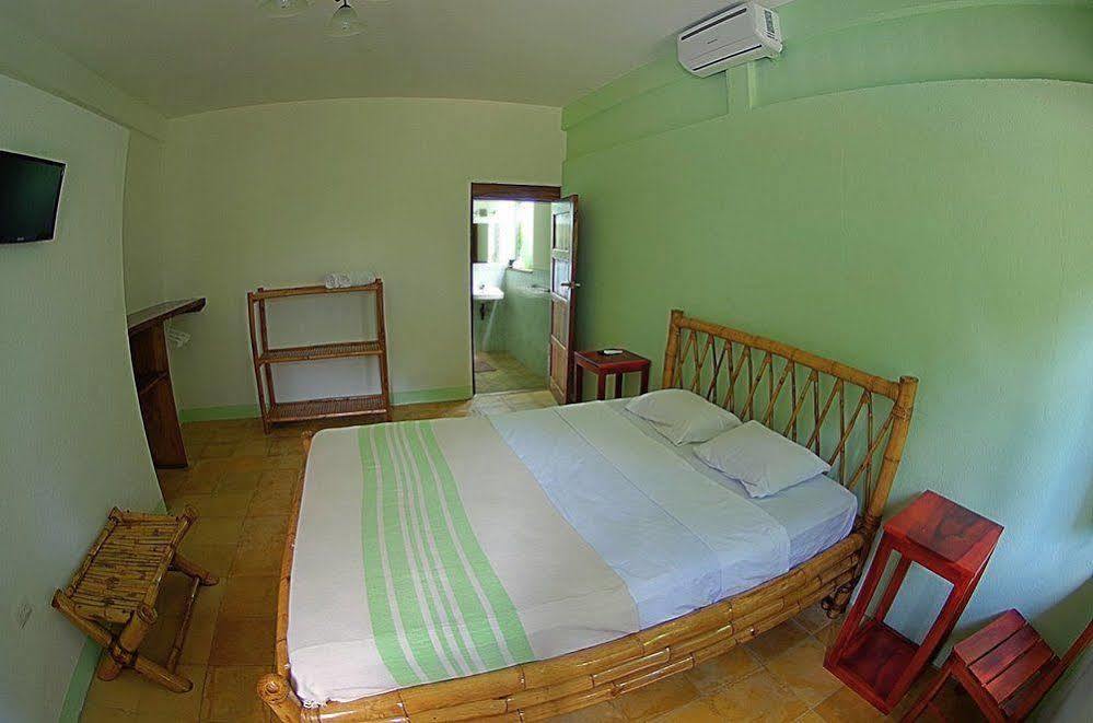Hotel Mariposa León Екстериор снимка