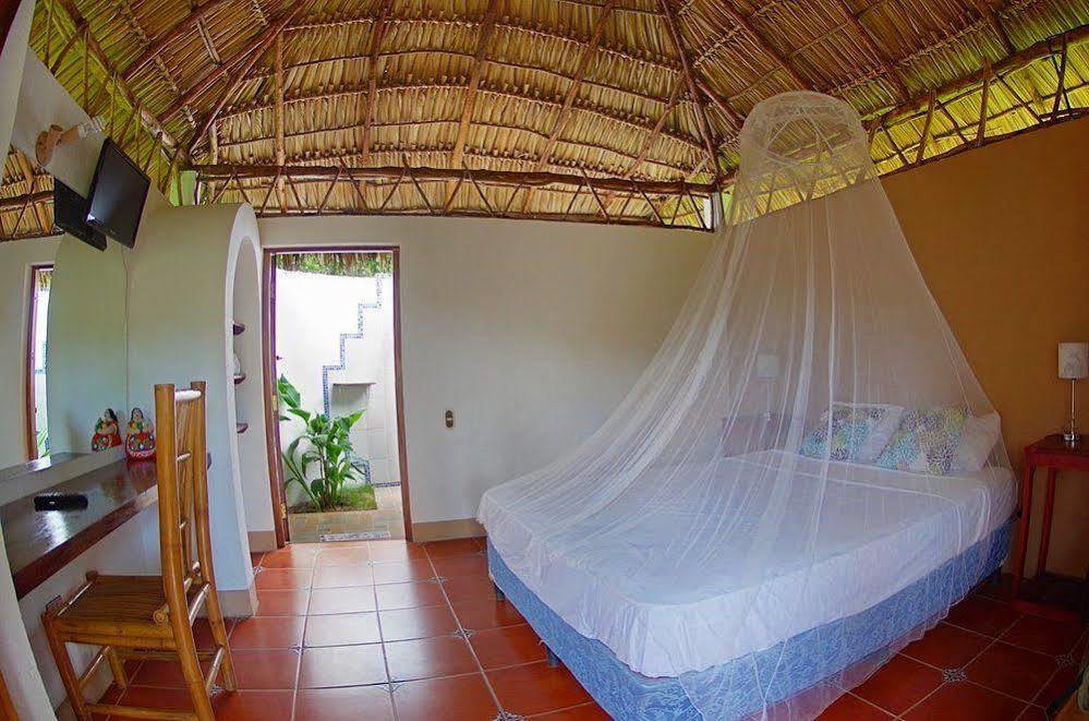 Hotel Mariposa León Екстериор снимка