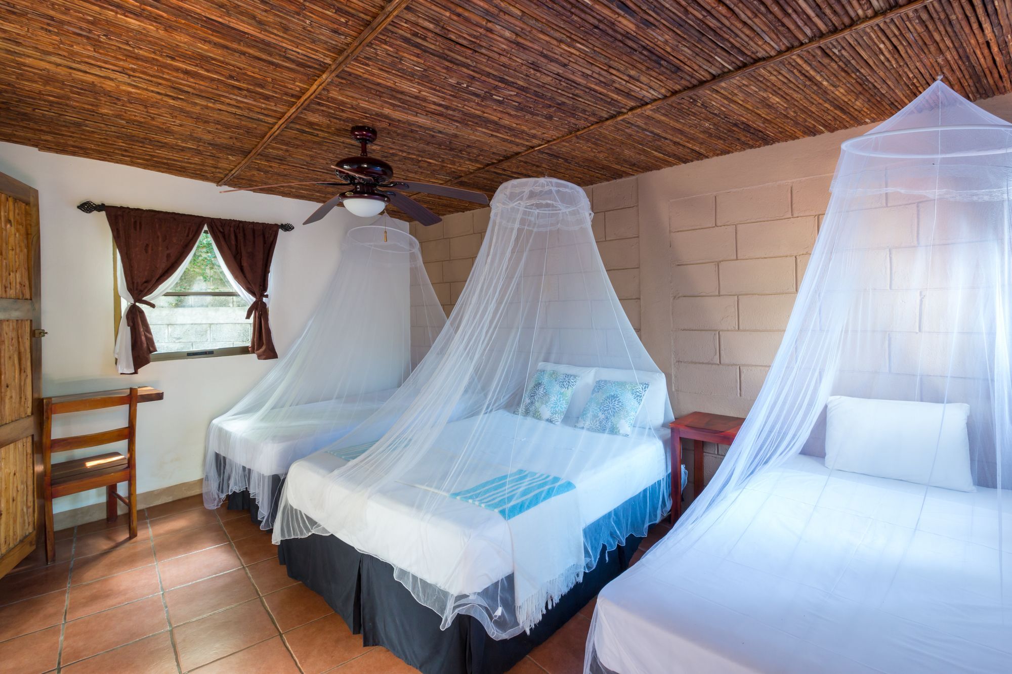 Hotel Mariposa León Екстериор снимка