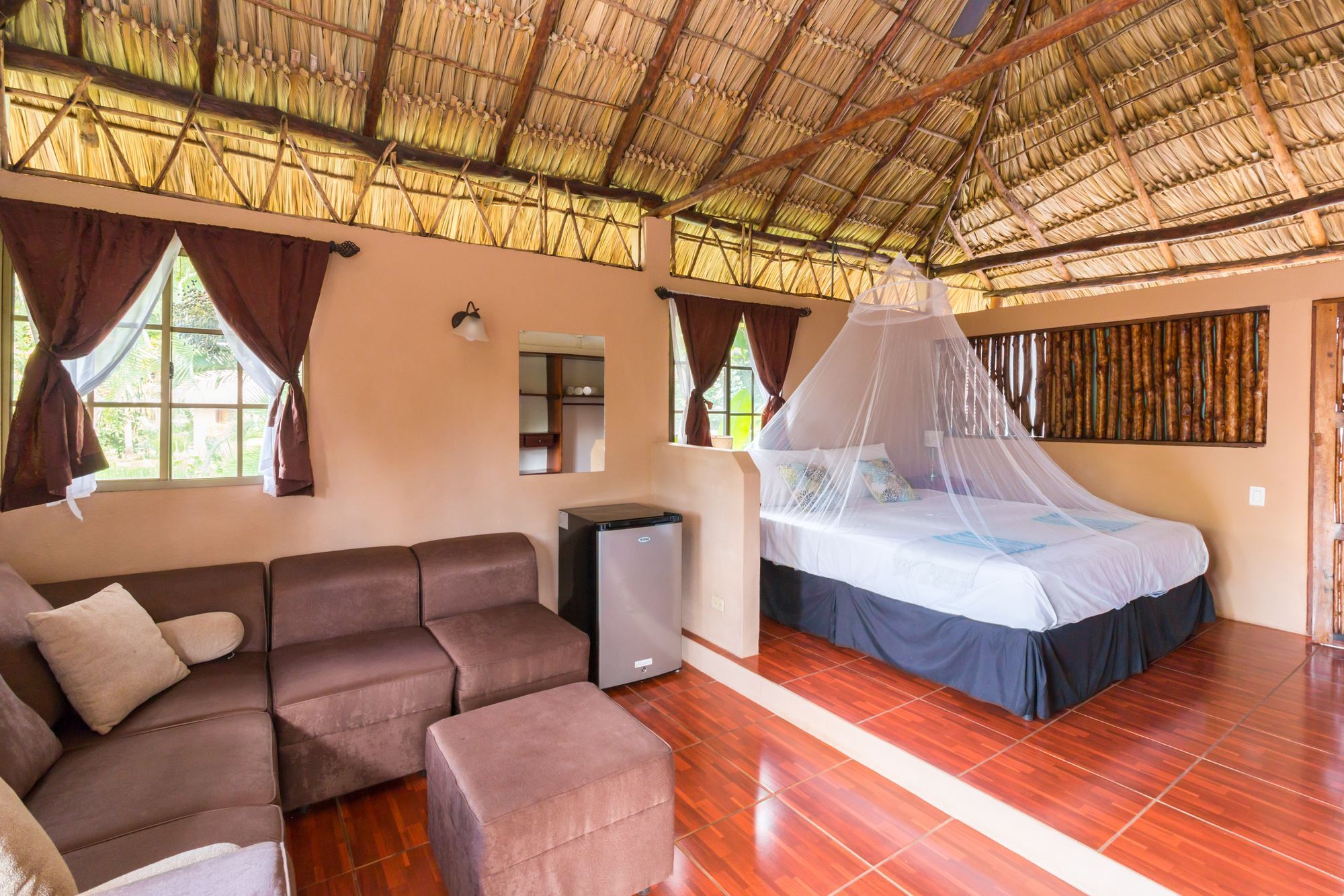 Hotel Mariposa León Екстериор снимка