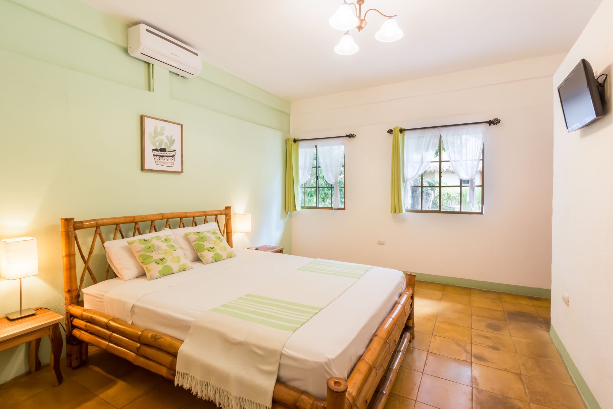 Hotel Mariposa León Екстериор снимка